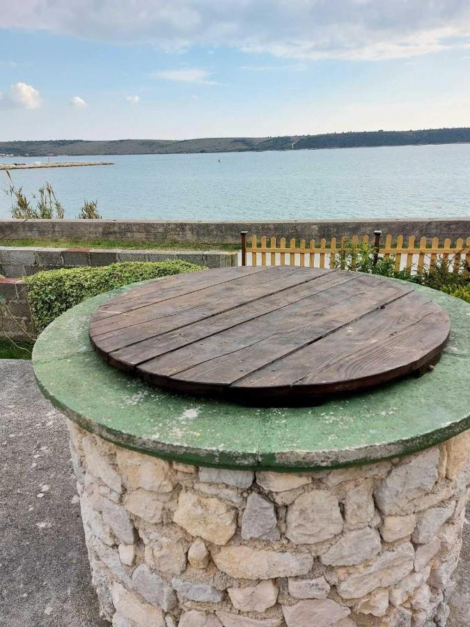Ljubač Apartmani Seaview المظهر الخارجي الصورة