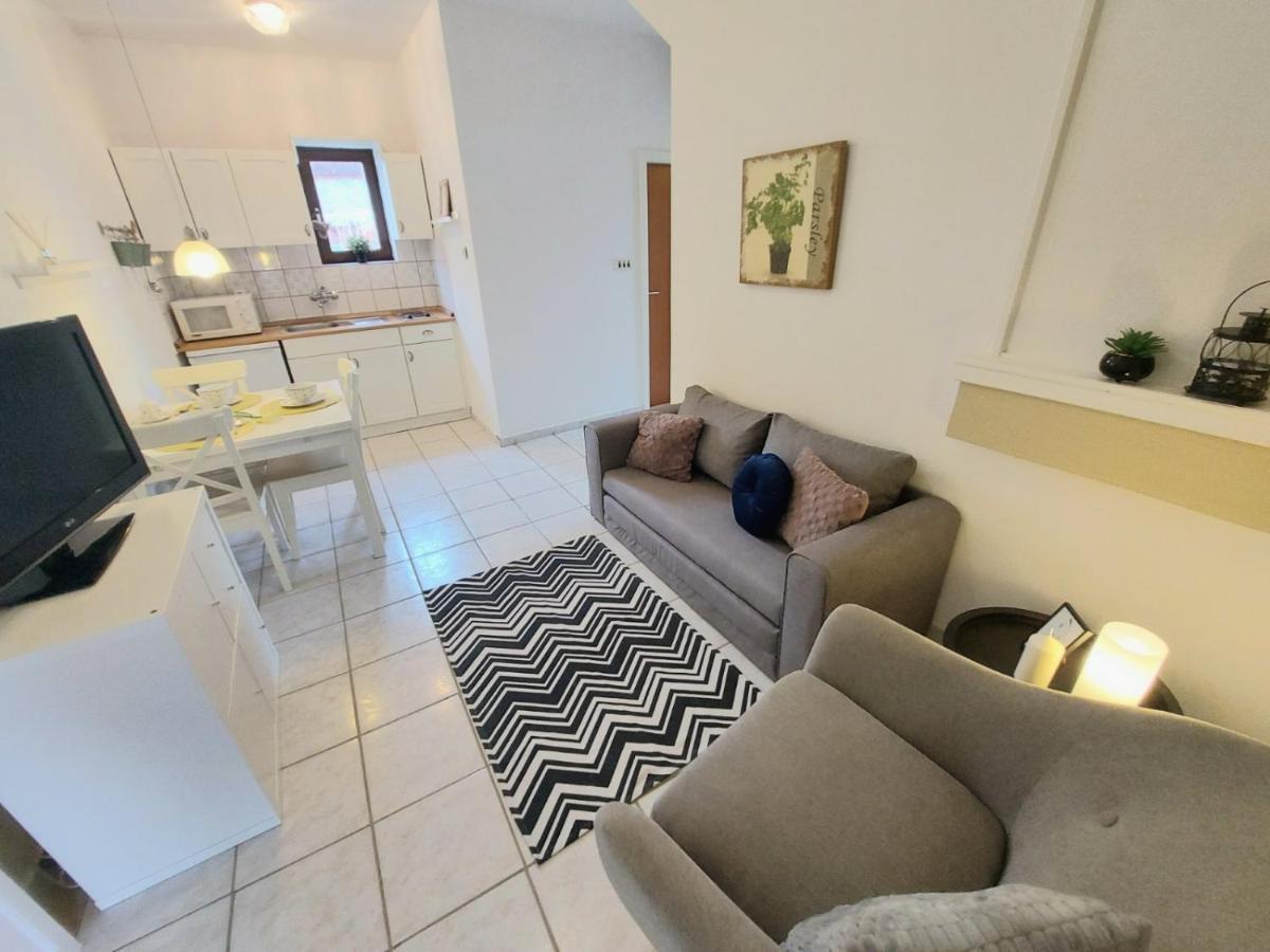 Ljubač Apartmani Seaview المظهر الخارجي الصورة